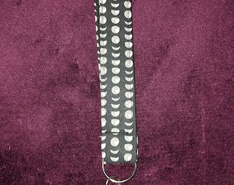 Small moon phases lanyard