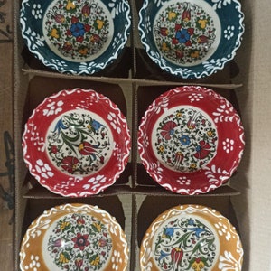 CERAMIC hand painted Bowls