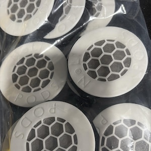 Paquete múltiple de rejillas de ventilación de 1,5" para terrarios de isópodos, invertebrados y reptiles.