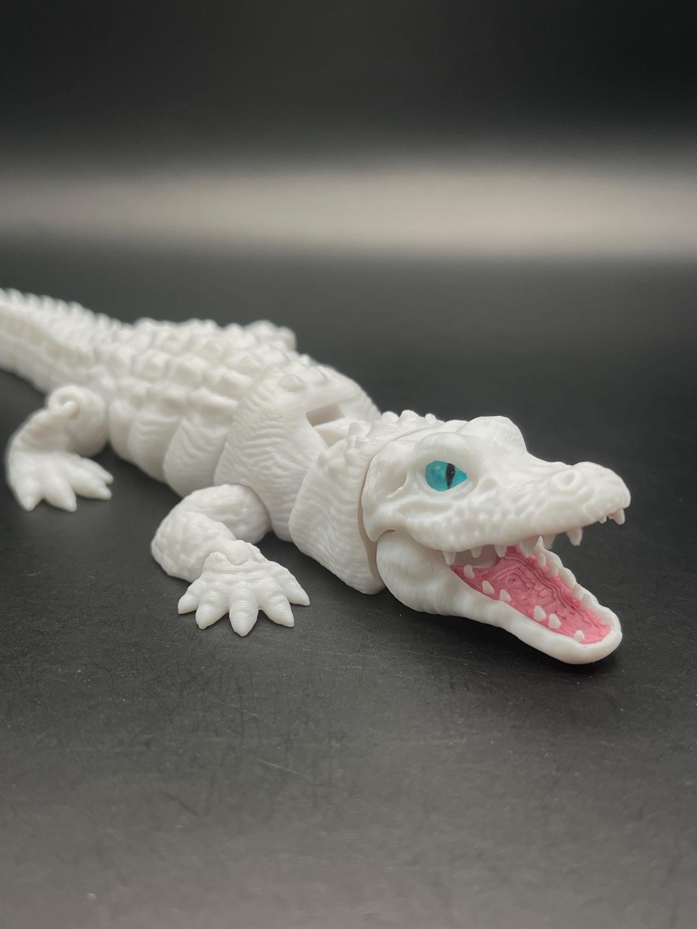 3D Printed Atriculating Leucistic Alligator With Opening Mouth and