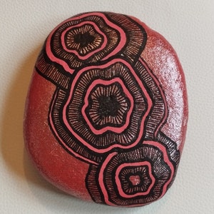 Hand painted pebbles image 3