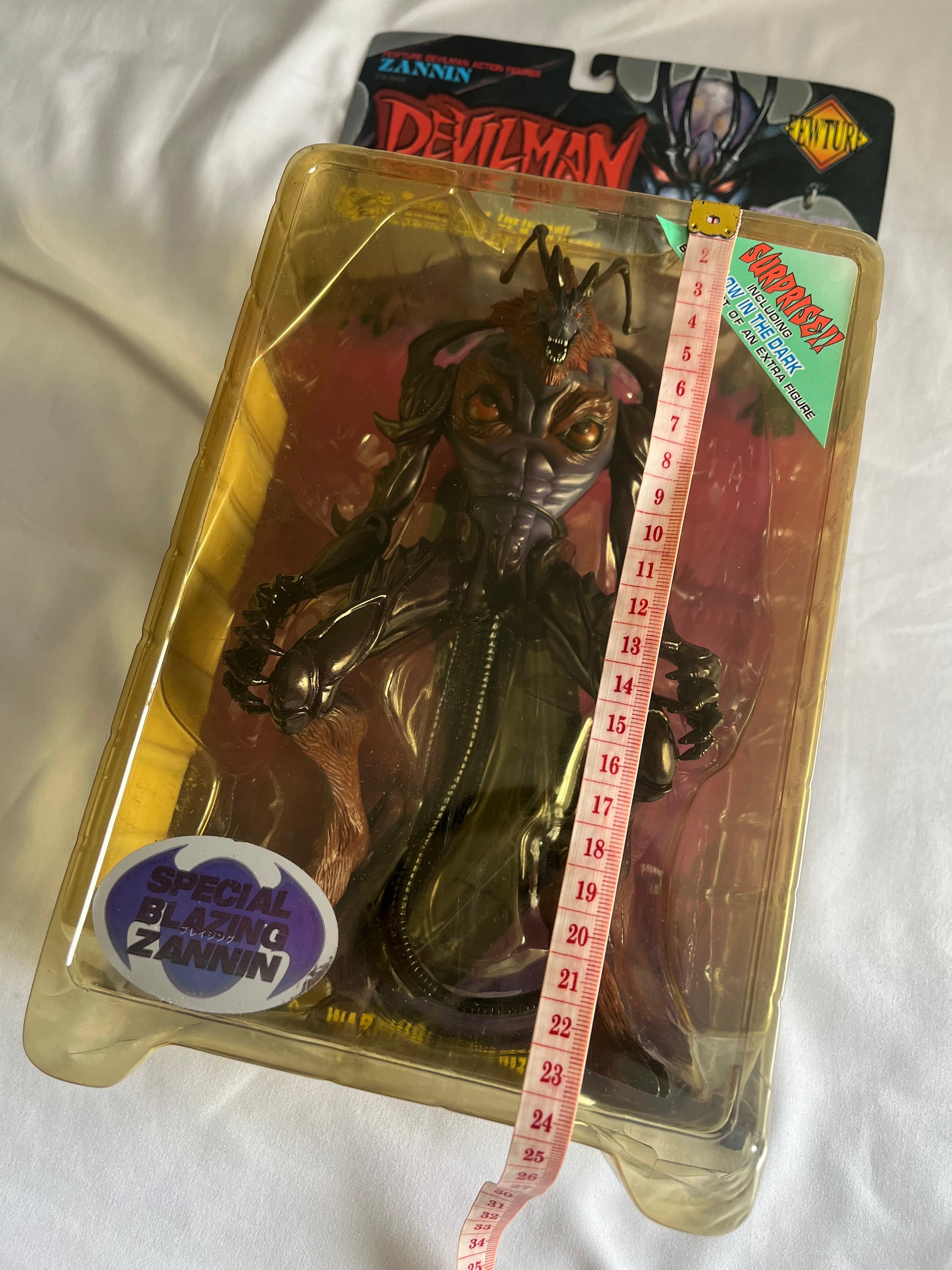 #デビルマン。非売品。スケルトン。グローインザ，ダーク。ボン。超リアルフィギュア デビルマン。非売品。スケルトン。グローインザ，ダーク。ボン