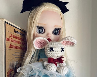 Alice in Wonderland Blythe Doll