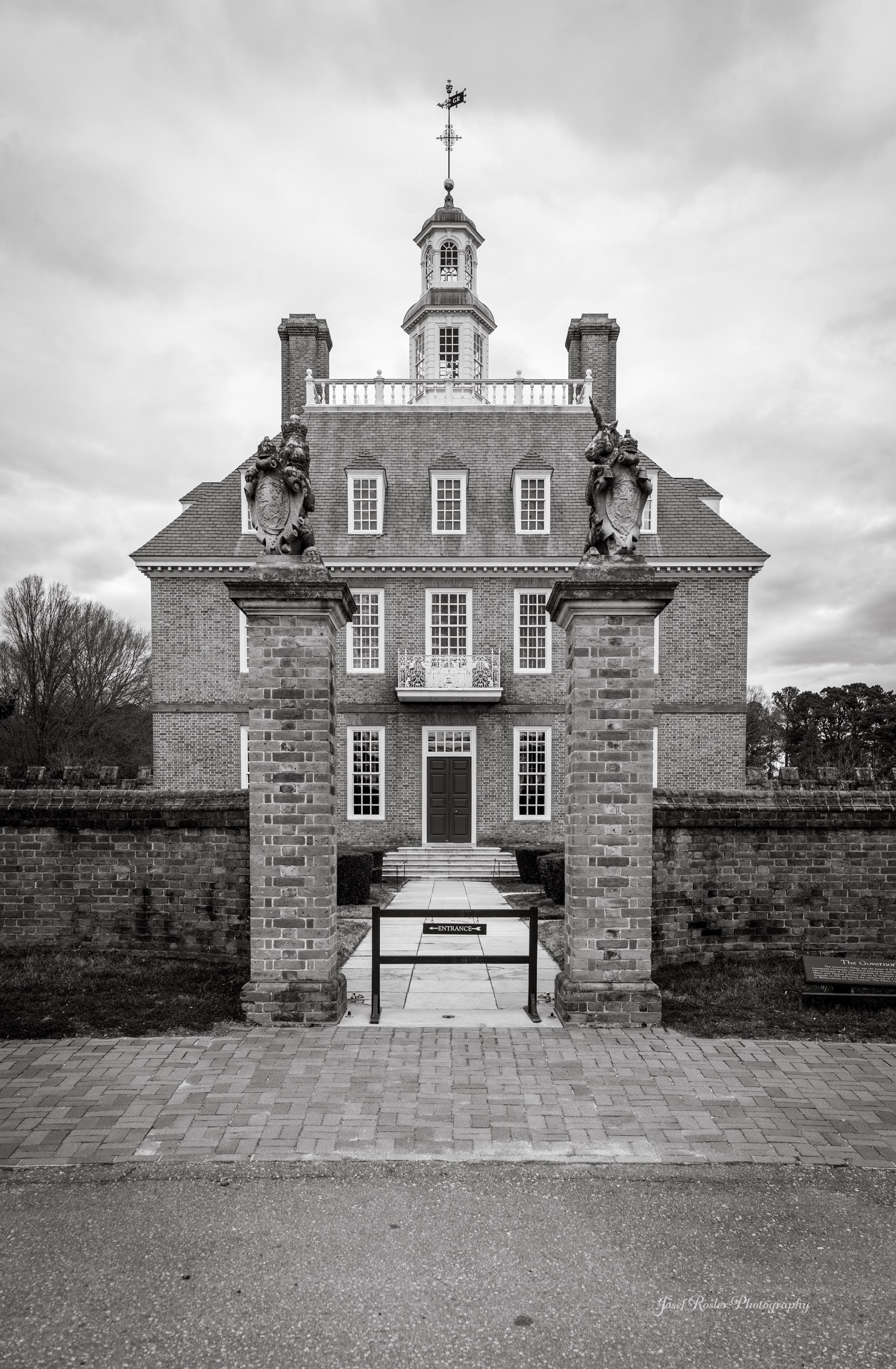 Colonial Williamsburg Governor Palace - Etsy, image size:1965x3000