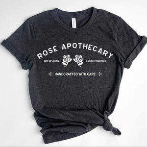 Chemise rose d&#39;apothicaire, fabriquée à la main avec soin, chemise rose Moira, chemise rose David, chemise Schitt Creek, Rosebud Motel, Schitt Creek P-280