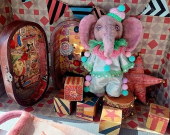 OOAK Teddy Pink Elephant Hecho a mano mini colección de arte de juguete Vintage Circus