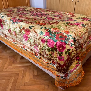 Unused Vintage Italian Floral Velvet Bedspread, Bohemian Table Decor, Large Tablecloth Rectangle, Floral Wallhanging Rug Sofa Cover Tapestry