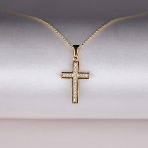 14k Gold Cross Neclace ,Solid Gold Cross Necklace,Gold Dainty Cross Necklace ,Guardian Angel Religious Jewelry,Religious Pendant