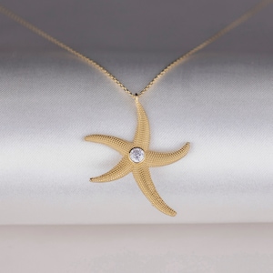 14K Gold Starfish Necklace,Starfish Pendant,14K Gold Starfish Pendant,Gold Sea Animal Jewelry,Tiny Starfish Necklace,Regeneration,