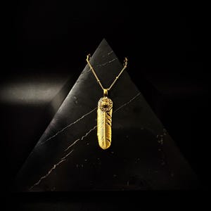 Statement Feather of Ma&#39;at