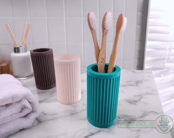 Slim Bathroom Caddy & Toothbrush Holder – Minimalist Organizer for Bath, Desk, or Office