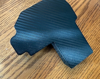 22 - 26 WRX VB Osłona dodatniego bieguna akumulatora. Zaciemnienie