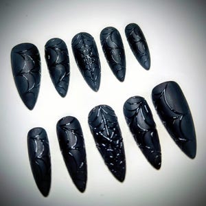 Matte Black Spiderweb Halloween Drücken Sie auf die Nägel