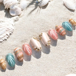 Pearly Beach Seashell Press on Nails, Pearl and Rhinestone 3D custom reusable gel nails