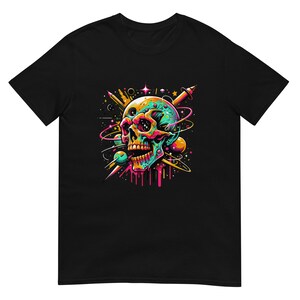 Camiseta de manga curta unissex Graffiti Skull In Space Softstyle (algodão e poliéster) - S, M, L, XL, 2XL, 3XL