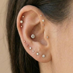 Conch Piercing, Titanium Flatback Piercing Earrings, Tragus Piercing, Gold Silver Flat Backs, Internally Threading Studs TI-FB-rd-043
