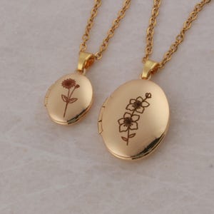 Family Birth Flower Boquet Locket Necklace with Photo, Personalized Tiny Locket with Picture, Botanical Necklace, Christmas Gift for Her