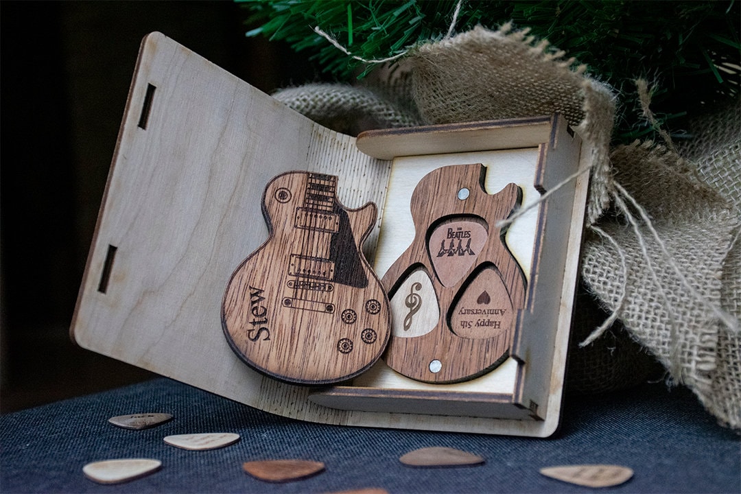 Personalized Wooden Guitar Picks Box Custom Engraved Guitar Pick Box Storage Guitar Plectrum