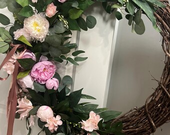 Blush Beauty, pionkrans för att välkomna våren