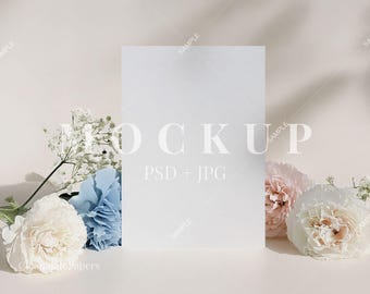 5x7 Invitation Mockup: Neutral Spring Floral, PSD & JPG (Digital Download)