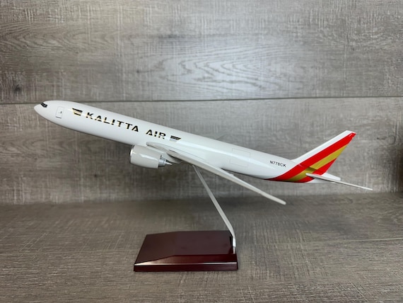 KALITTA AIR 777F スケール1:200 未開封 KALITTA AIR 777F スケール1:200 未開封 KALITTA AIR 777F