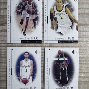 Lot de 4 cartes 2023 Prospector's Edge Rookie F/X Rookie de Victor Wembanyama - San Antonio Spurs