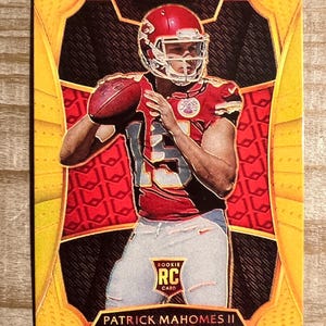 Cartão de Futebol Americano Patrick Mahomes 2016 Rookie Select Style RP - Kansas City Chiefs