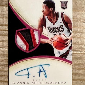 2016-17 Panini Immaculate Collection Giannis Antetokounmpo 2016-17 Panini Immaculate Collection Giannis Antetokounmpo