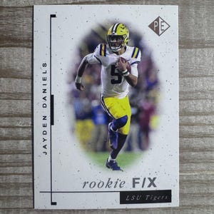 Jayden Daniels 2023 Profector's Edge Rookie F/X Rookie Karte - LSU Tigers College Football Karte
