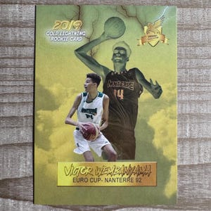 Victor Wembanyama 2019 Euro Cup Nanterre 92 Carte de basket-ball Rookie Gold Lightning - Variante jaune
