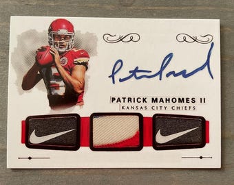 Tarjeta de novato de Patrick Mahomes, Kansas City Chiefs, 2017, con autógrafo facsímil de 3 parches impresos
