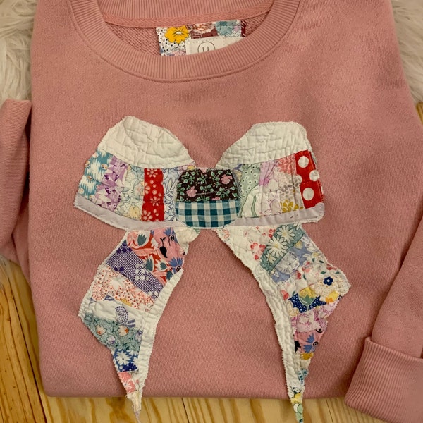 Quilted Bow Sweatshirt