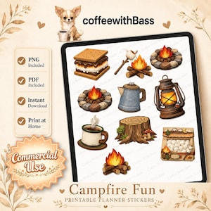 Może przedstawiać: Cyfrowa kolekcja naklejek do planera Campfire Fun do druku, zawierająca ilustracje s'mores, ognisk, dzbanka do kawy, latarni, pnia drzewa i torebki pianek marshmallow, wyświetlana na ekranie tabletu z napisem coffeewithBass.