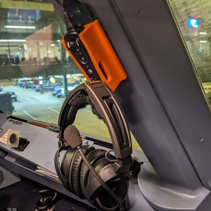 A320 - Bose A20-headsetmodule doosmontage