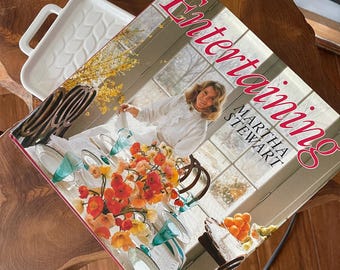 Martha Stewart Entertaining - 1st Edition Hardcover (1982)