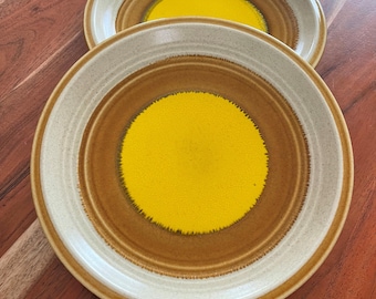 Mikasa Nature’s Song Yellow Buttercups Salad Plates (Set of 2) C1057