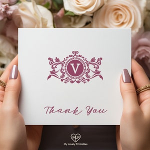 Monograma de elegancia floral victoriana, emblema inicial de boda, escudo con letra de inspiración vintage, logotipo de matrimonio noble / My Lovely Printables