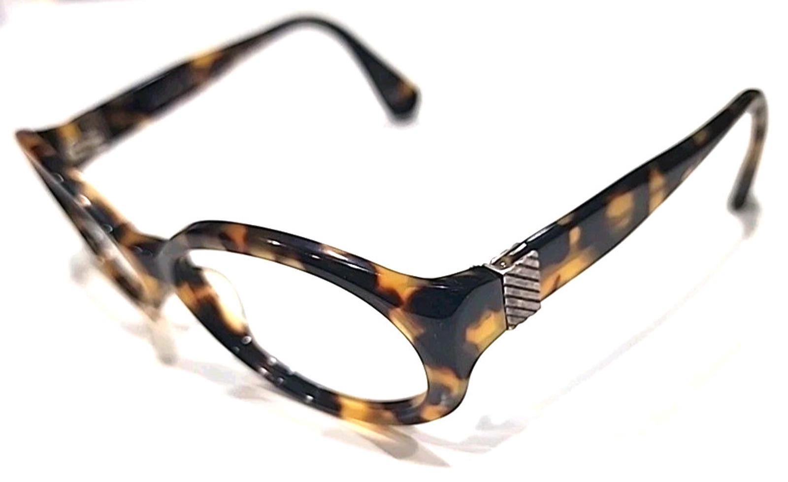 Morgenthal Fredericks Aurora Grey Tortoise Sunglasses Morgenthal Frederics Aurora Horn Large Sz Brown Oval  main image 2