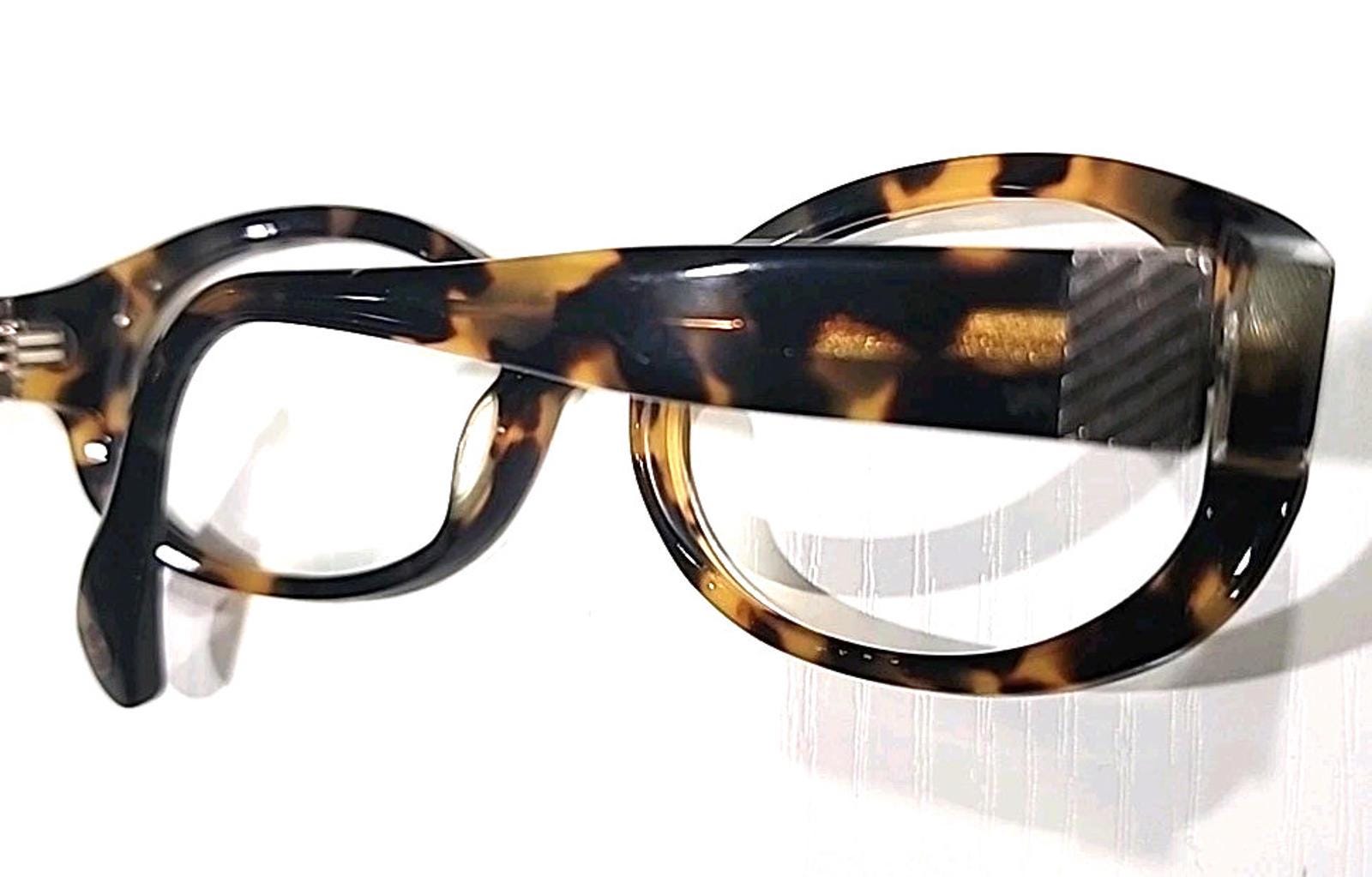 Morgenthal Frederics Grand Tortoise Oval Sunglasses Frame 54  display picture 3