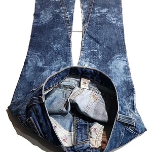 True Religion Joey Jeans Blue Distressed Flap Pocket Bell Bottom 30Wx34L image 9