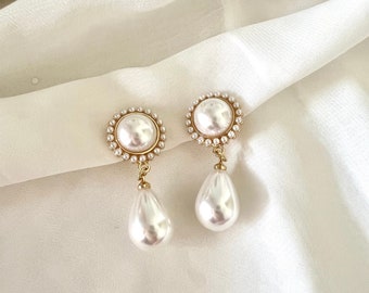 Pearl Drop Clip On Earrings, Clip On Earrings, Bridal Earrings, non-pierced ears, Dainty Earrings, Clip on Drop & Dangle earrings