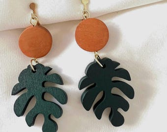 Wooden Leaf Dangle Clip-On Earrings, Bohemian Style, Green Orange Geometric non pierced ears