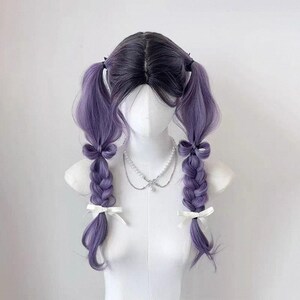 Leuke dubbele paardenstaart grijs paarse pruik leuke lolita stijl grote golf hoge temperatuur zijden pruik zoete pluizige paarse pony pruik rollenspel pruik
