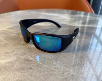 New Costa Del Mar Blackfin Polarized Sunglasses Black Frame Blue Mirror 580p Fishing Eyewear Gift with Case