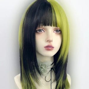 ブラックグリーンのショートウィッグ、ネオングリーンのストレートな前髪、クールガール「地雷サブカルチャー」ショートウィッグ、コスプレグリーンのユニセックスウィッグ