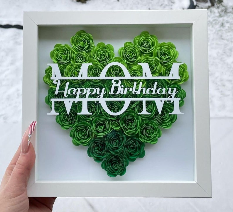 Personalized Flower Heart Shadow Box for Mom,Roses Shadowbox with Names,Custom Frame Gift for Mother's Day,Gift for Mom and Grandma Nana Green