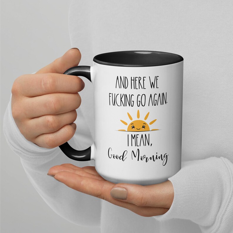 Tazza da caffè divertente per il buongiorno: regalo sarcastico per colleghi immagine 6
