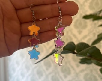 Pendientes acrílicos iridiscentes en forma de estrella, pendientes cortados con láser, colgantes hechos a mano.