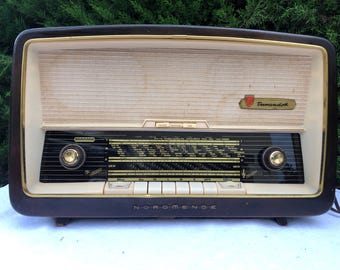 Radio Antigua NORDMENDE TURANDOT 59 / FUNCIONANDO