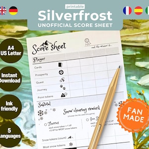 Puede incluir: Una hoja de puntuación no oficial de Silverfrost imprimible con un bolígrafo dorado. La hoja incluye secciones para información del jugador, cartas, prosperidad, búsqueda, viaje y fichas de puntos. El diseño presenta una insignia hecha por fans.